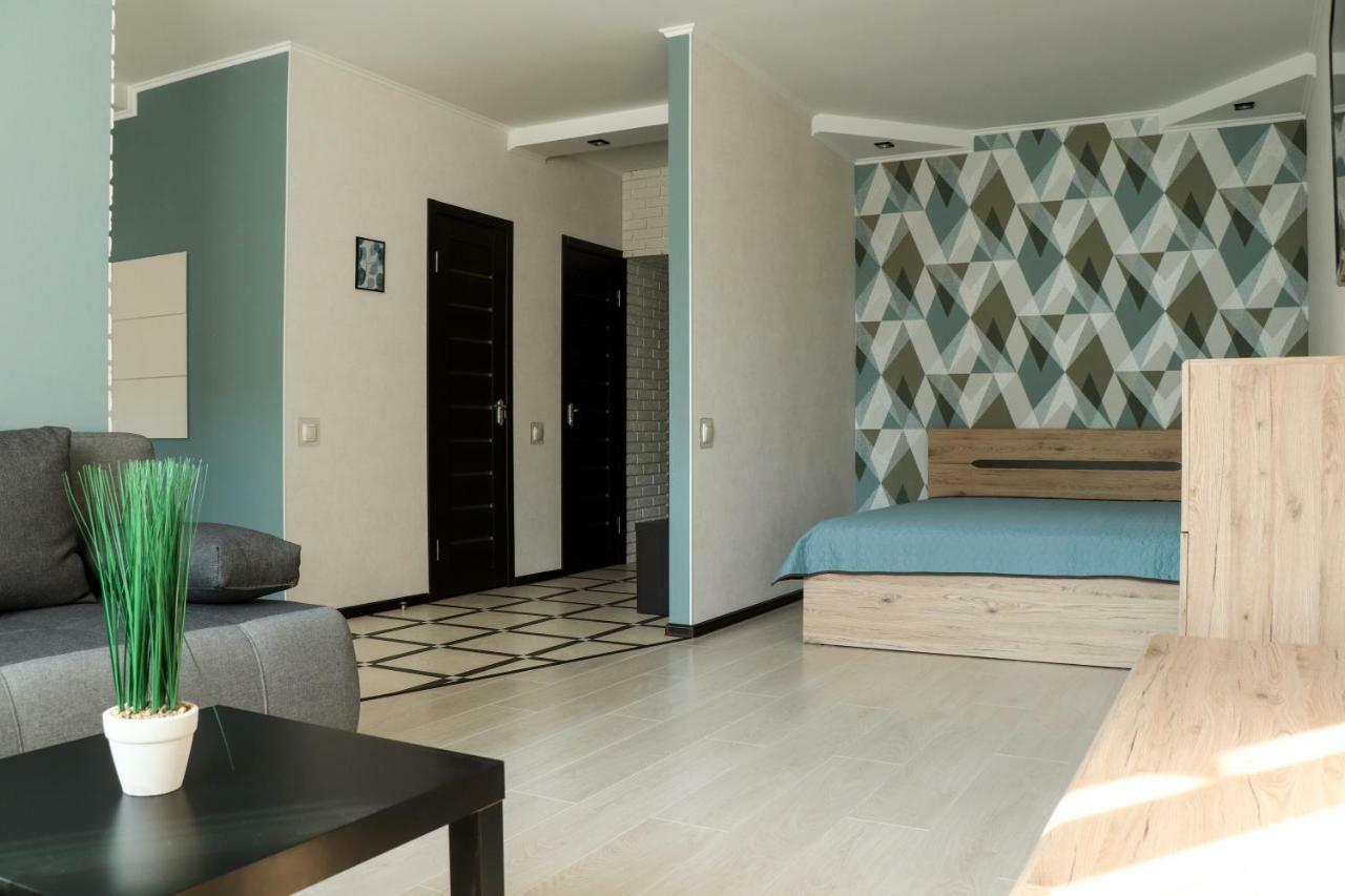 Blue On Kotsyubinsky Avenue Apartment
